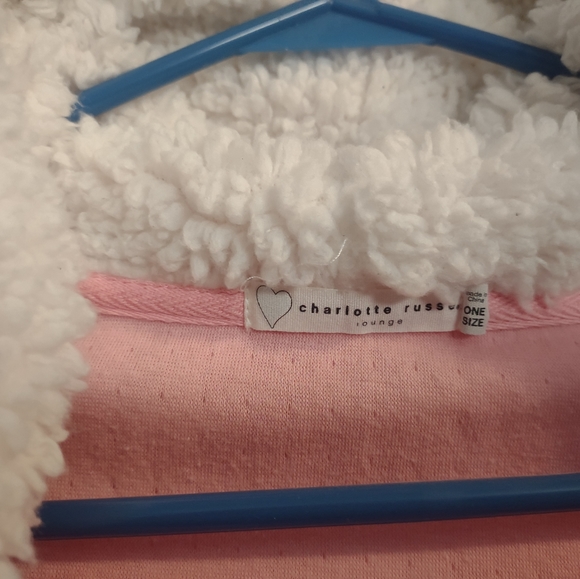 Short robe - Picture 2 of 3